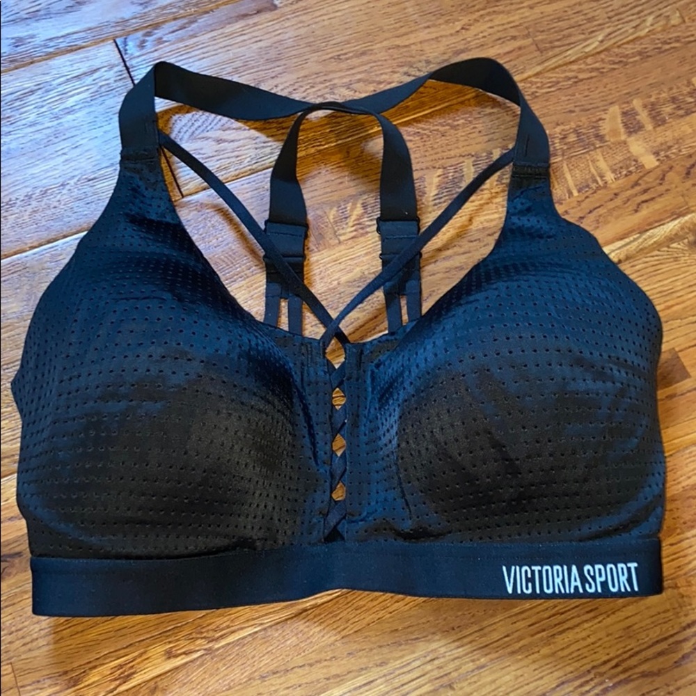 High performance Victoria Sport bra.